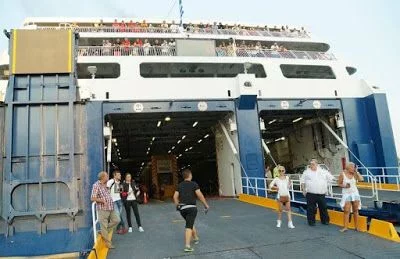Cómo ir en Ferry de Atenas a Naxos