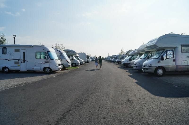 parking mont saint Michel autocaravanas