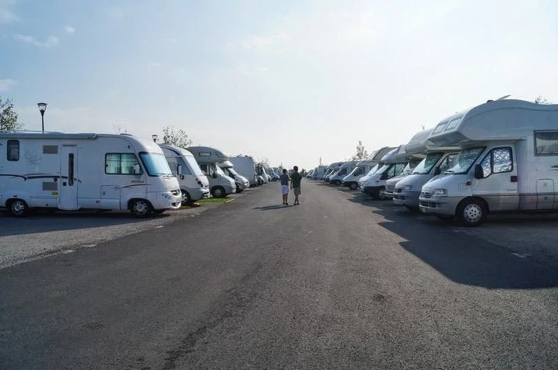 parking mont saint Michel autocaravanas