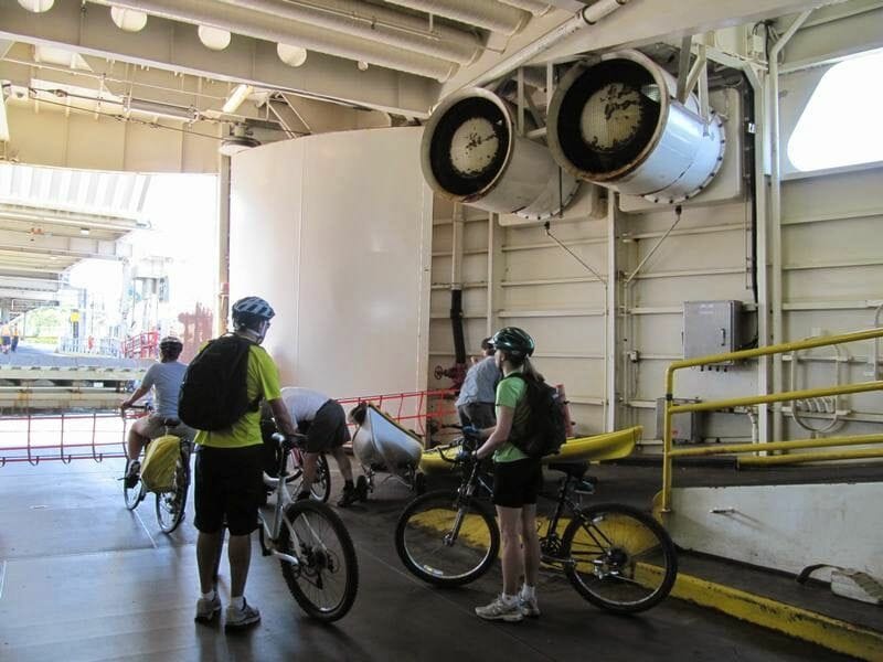en bicicleta ferry Nanaimo