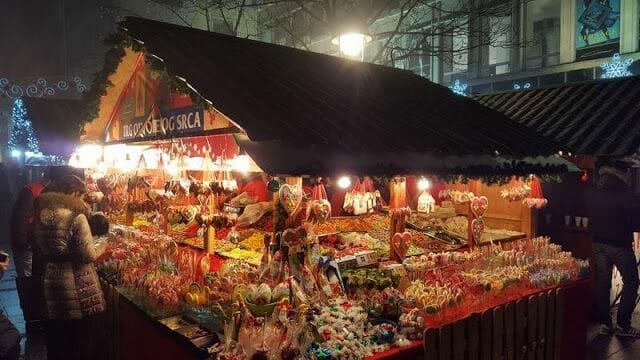Belgrado navidad en serbia
