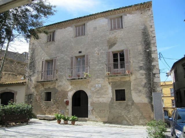 casa natal del cronista Ramón Muntaner en Peralada