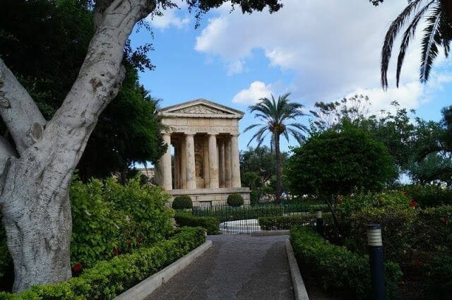 JARDINES baja BARRAKKA la valeta