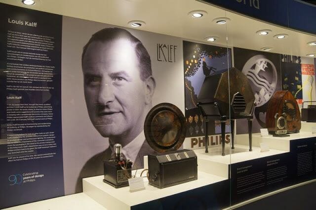 Exposiciones de radios y televisiones antiguos de Philips