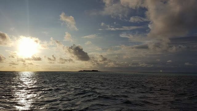 atardecer en Maldivas