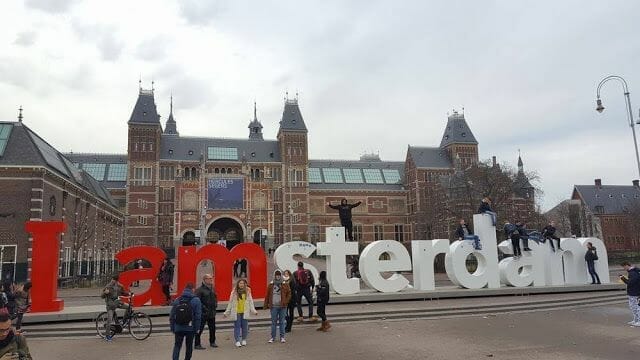 letras amsterdam 