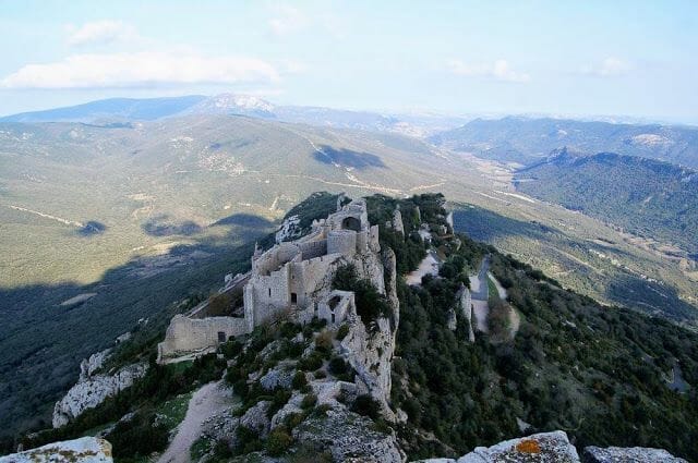 vistas desde lo alto castillo de Peyrepertuse