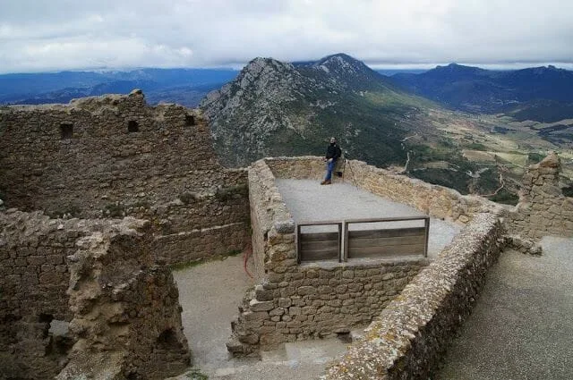 castillo de queribus vistas