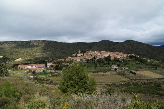 vista pueblo cucugnan