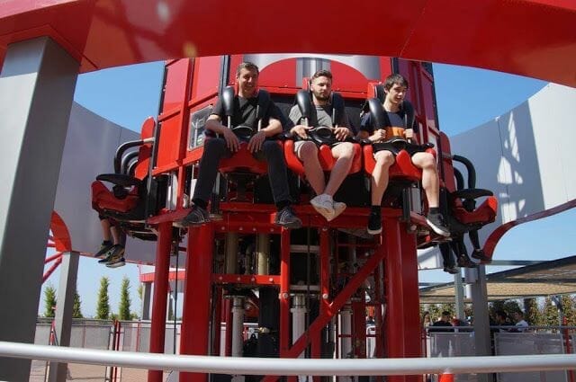 subiendo thrill towers de ferrari land