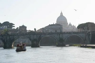 Barco turístico de Roma - mejores visitas guiadas Roma