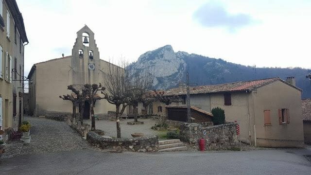 pueblo castillos cataros