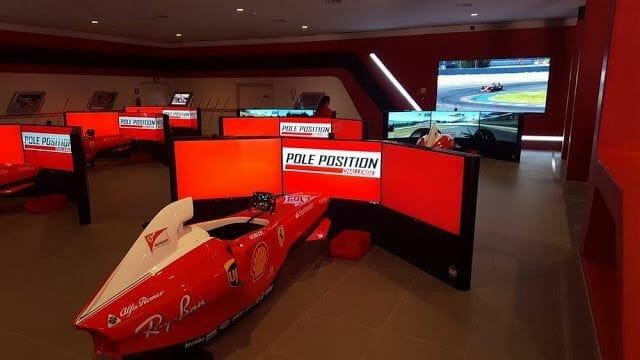 SIMULADOR DE FERRARI en ferrari land