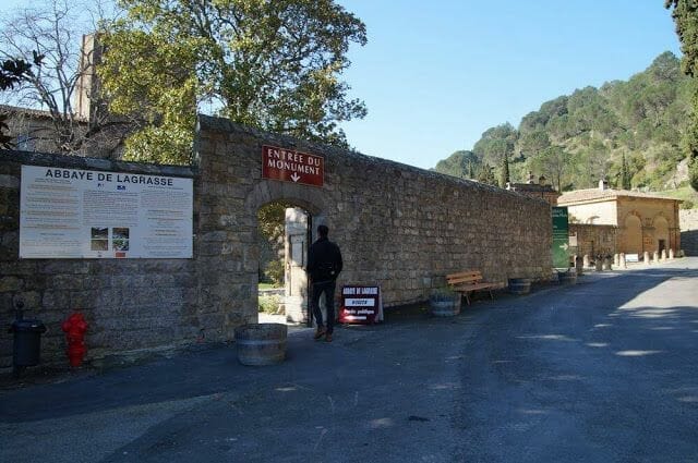 entrada abadia lagrasse