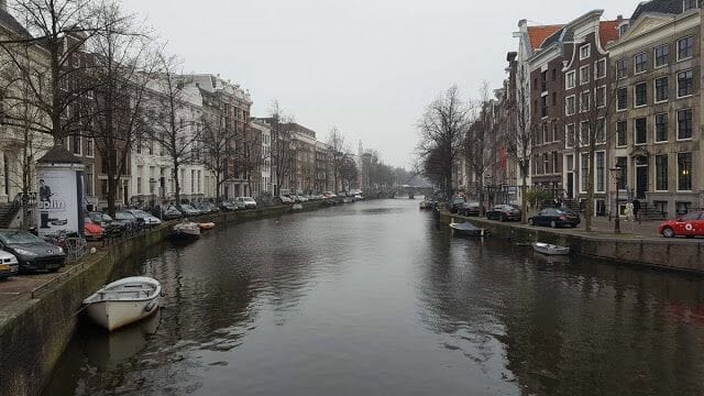 canal amsterdam