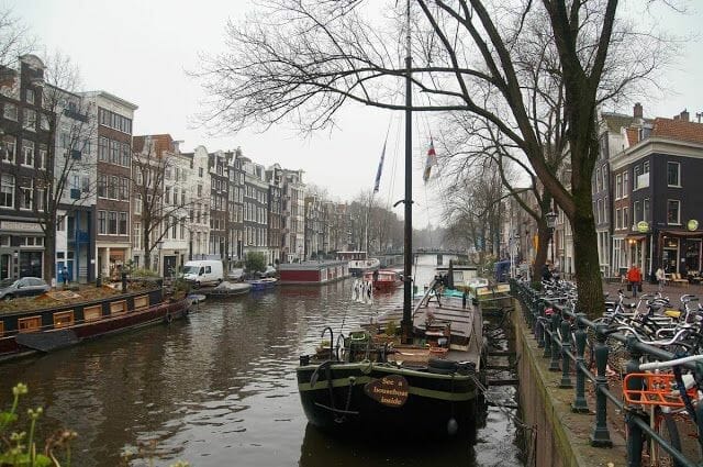 Houseboat museum