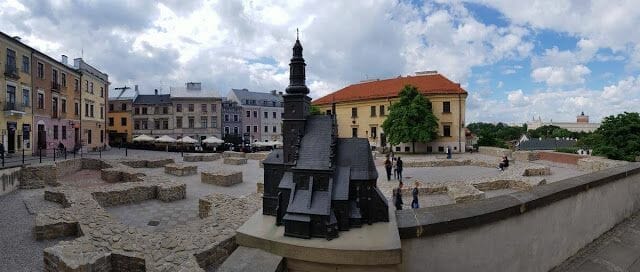 Ruinas de la parroquia san miguel lublin