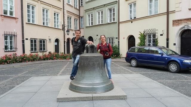 Campana de bronce varsovia