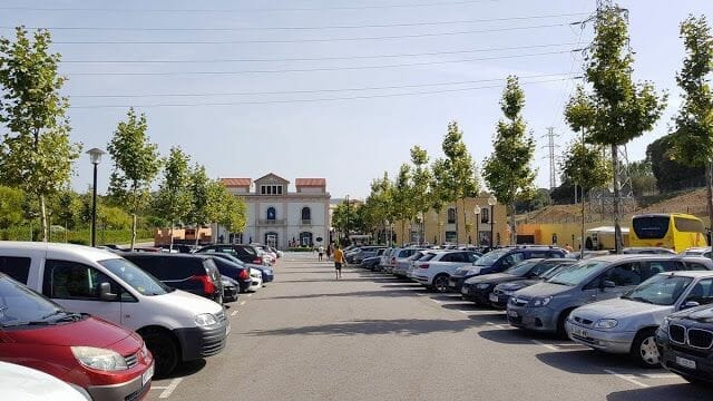 aparcamiento la Roca Village Barcelona outlet parking