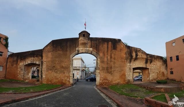 puerta de la misericordia Qué ver en Santo Domingo