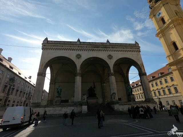 FELDHERRNHALLE