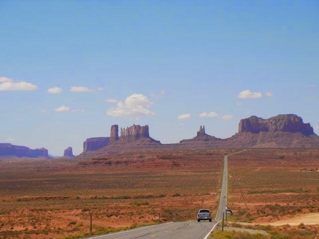 Carretera hacia Monument Valley