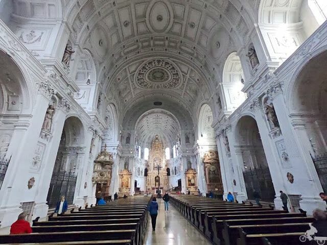 nave principal san miguel munich