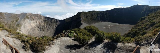 2 crateres volcan irazu sin laguna