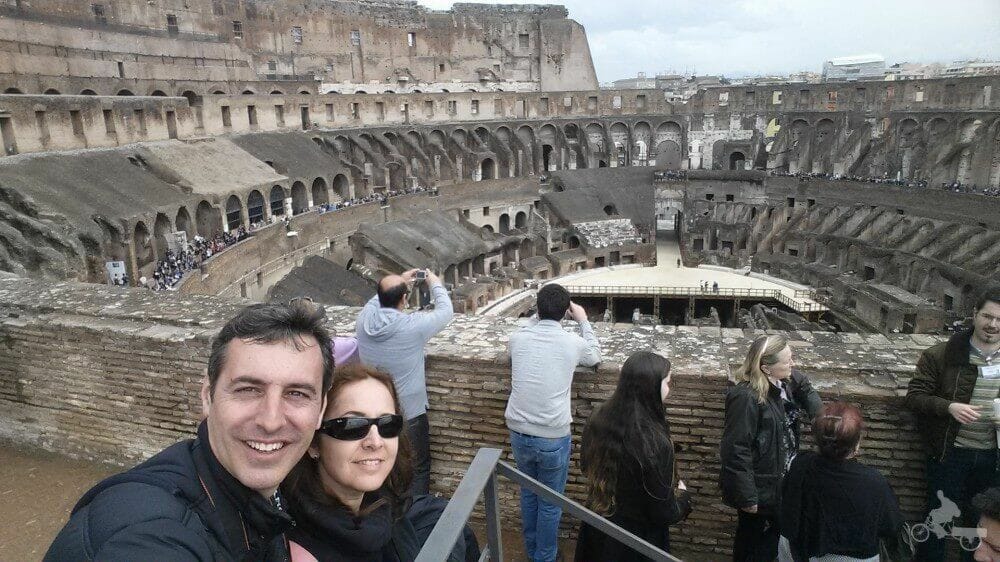 vistas coliseo romano desde tercer anillo selfie