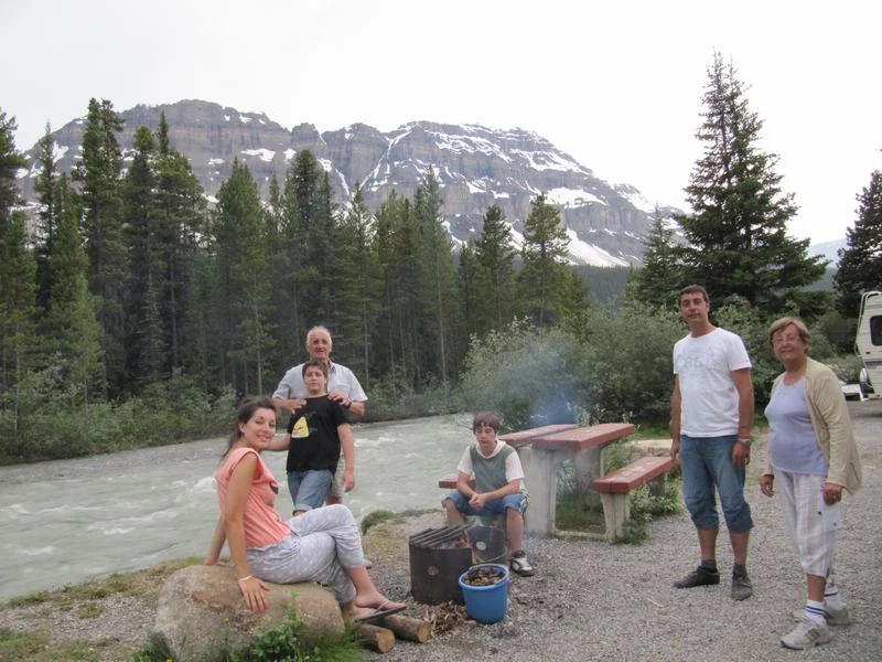 barbacoa en el camping mosquito creek de Canadá