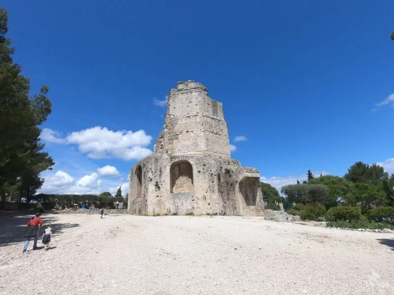 tour magne nimes