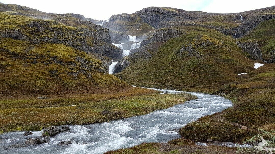 Cascada Klifbrekkufossar