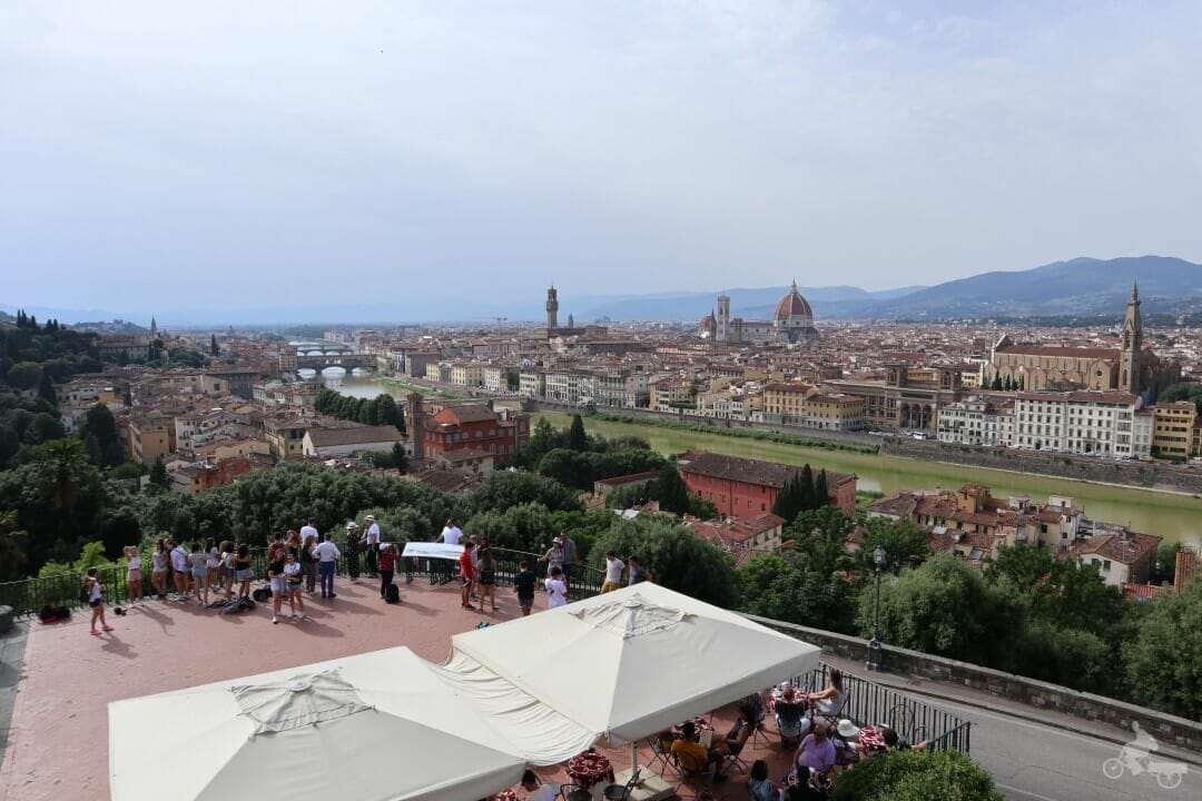terrazas de la plaza de miguel angel