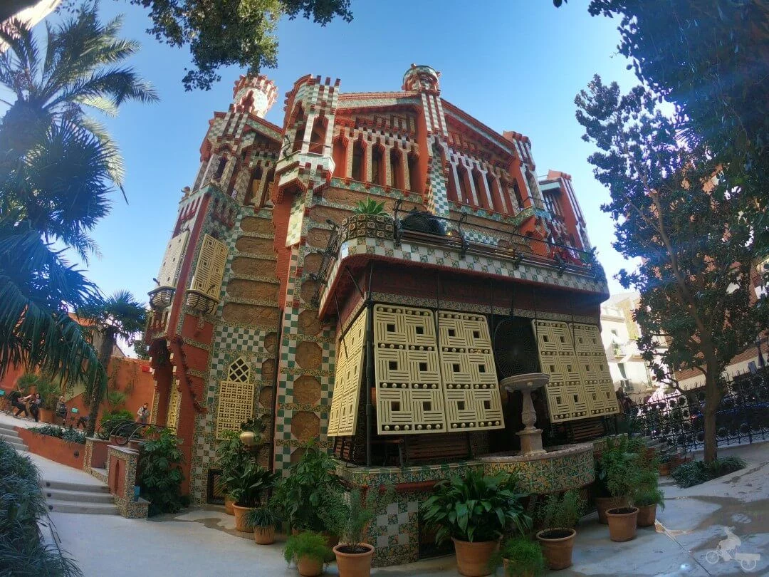 fachada casa vicens