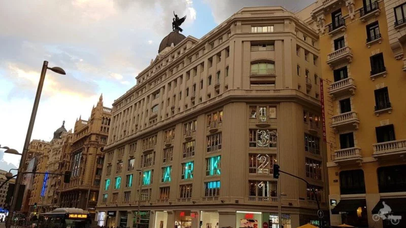 edificio madrid paris