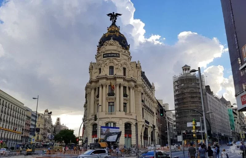 edificio metropolis