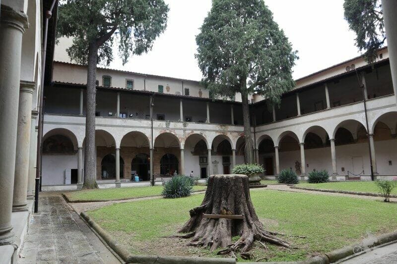 claustro iglesia del carmine 