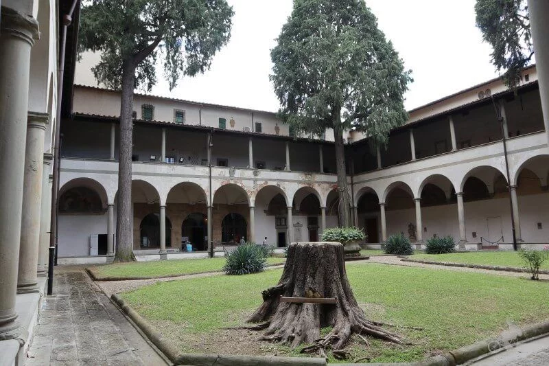 claustro iglesia del carmine 