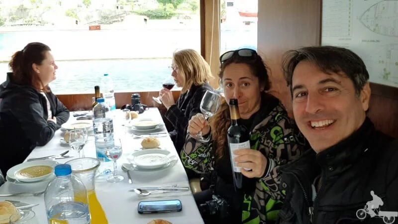 comida en el crucero por el duero de oporto