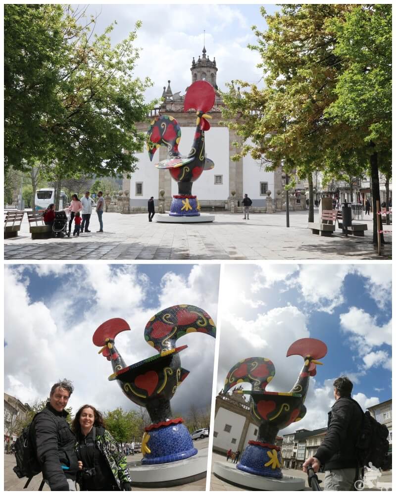 escultura gigante del gallo de barcelos