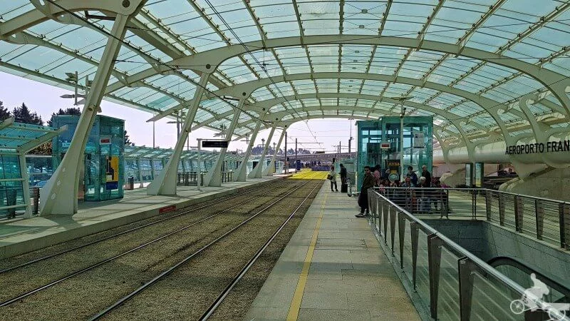metro oporto aeropuerto