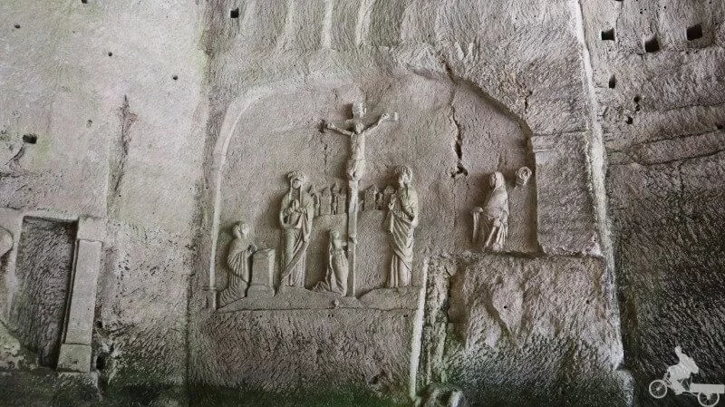 crucifixion cuevas brantome que ver