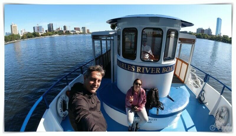 paseo en barco rio charles - qué ver en Boston en 3 días
