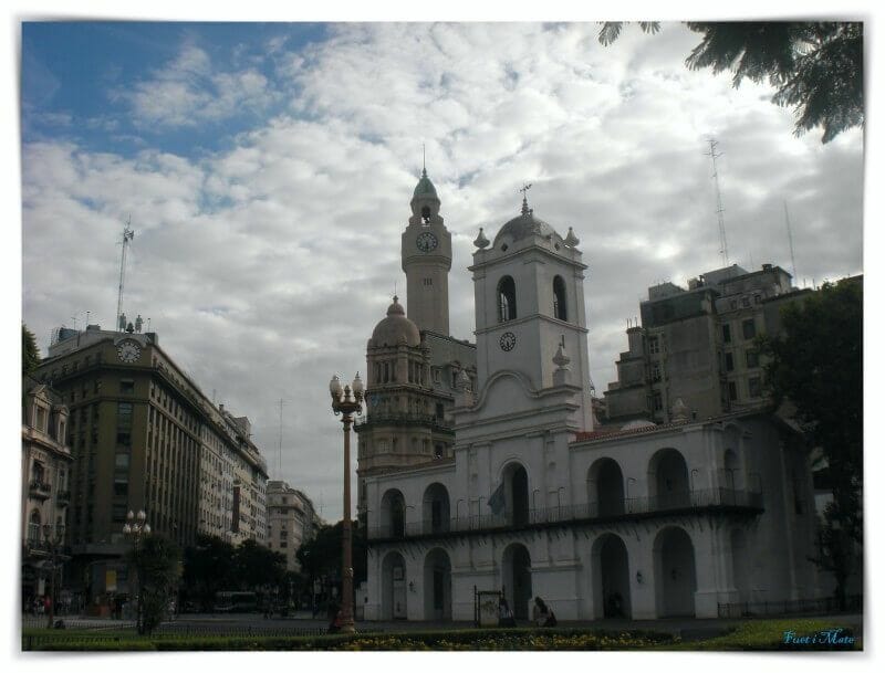 cabildo plaza mayo - barrio montserrat buenos aires