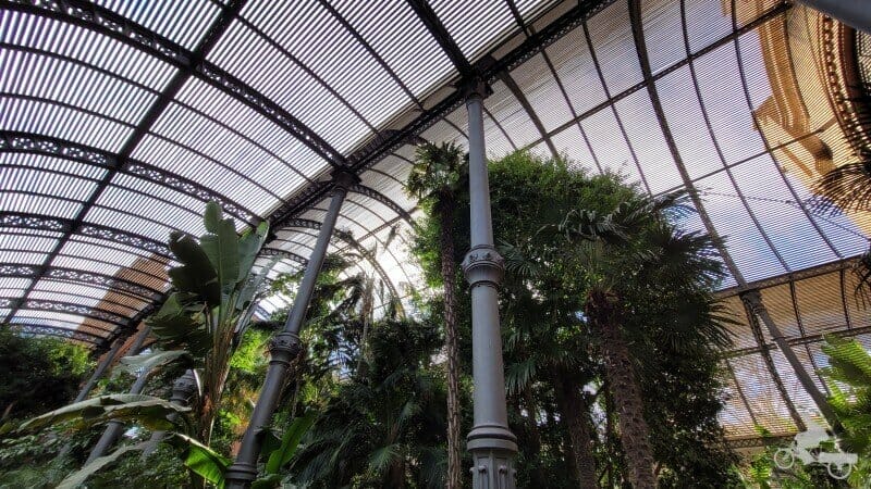 interior umbraculo parque ciutadella