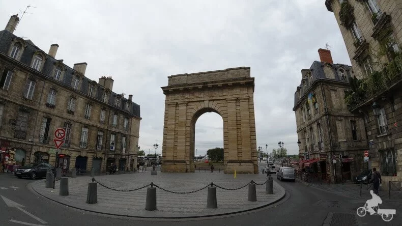 puerta de la Borgoña