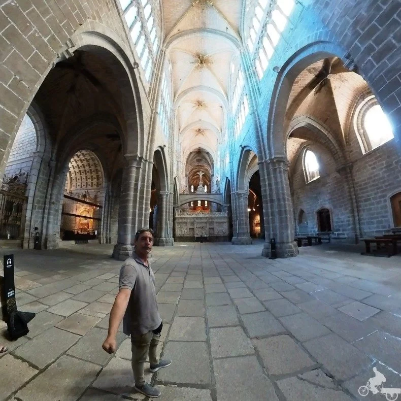 nave principal de la catedral de Ávila