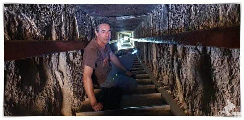 tunel de bajada a las antecámaras