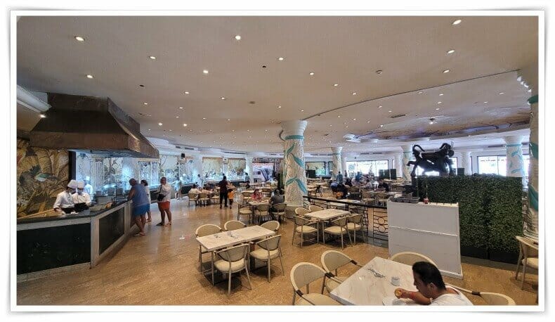 RESTAURANTE SOMA BAY HURGHADA