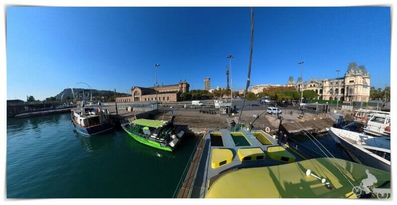 amarre de las golondrinas en puerto de Barcelona